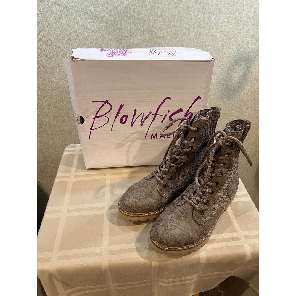 Blowfish Malibu Reilly Women 8 Lace Up Combat Boots Distressed Brown Knit Cuff